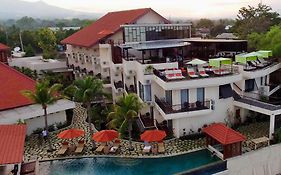 Capa Maumere Resort